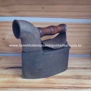 Ferro Antigo